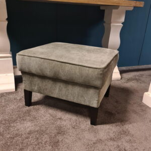 VOORRAAD: Hocker Glad Gestoffeerd 60x50 cm